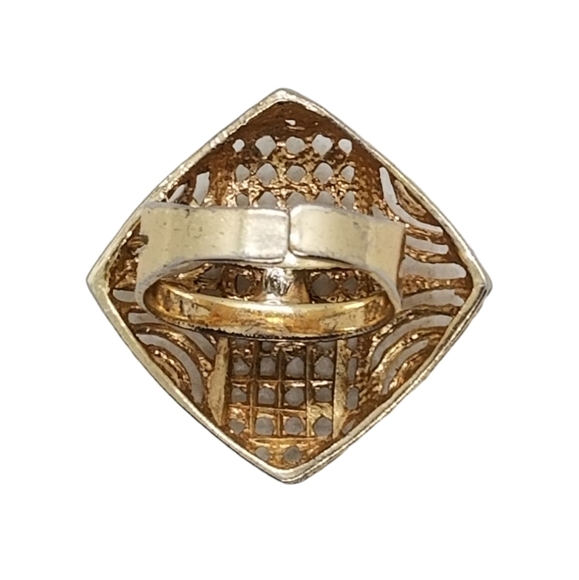 VINTAGE GOLDPLATED STEEL STATEMENT RING - Picture 6 of 6